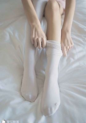 撕掉她的衣服 全光版